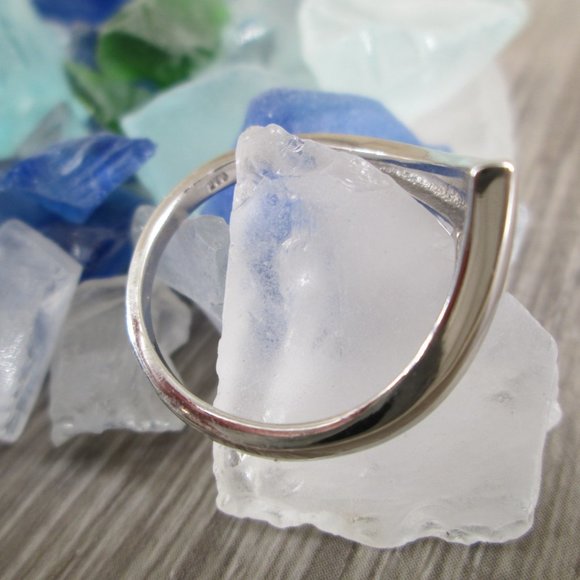 Chevron Ring, V Shape ring, 925 Sterling Silver Woman's Ring, 925 Stacking Ring - Picture 6 of 6